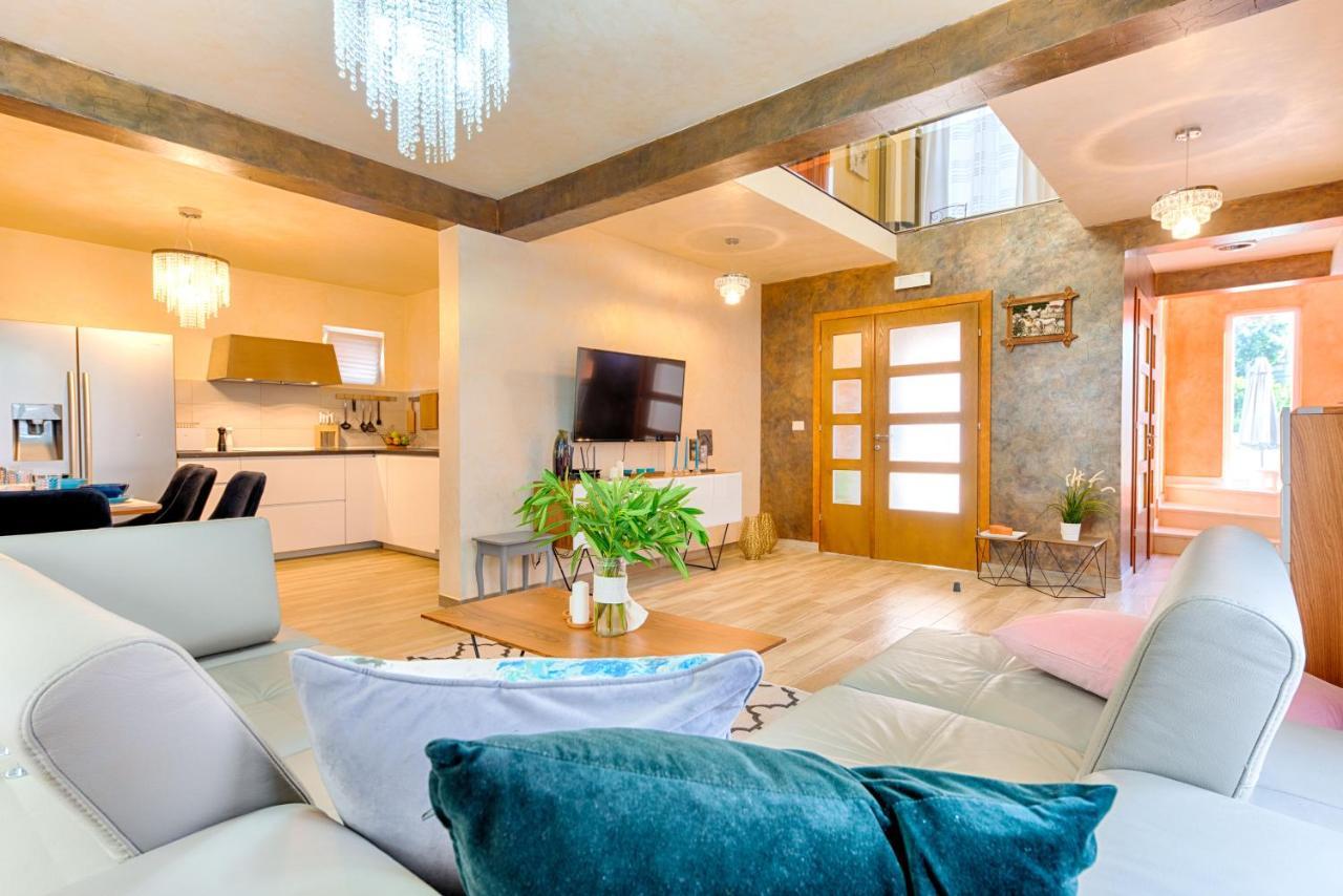 Villa Panorama Hill Dobra Voda Eksteriør billede